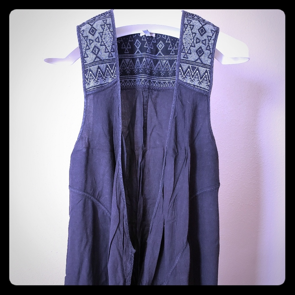 Ecote women's vest